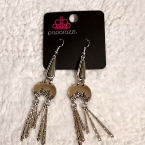 Highland Haute Green Earrings.